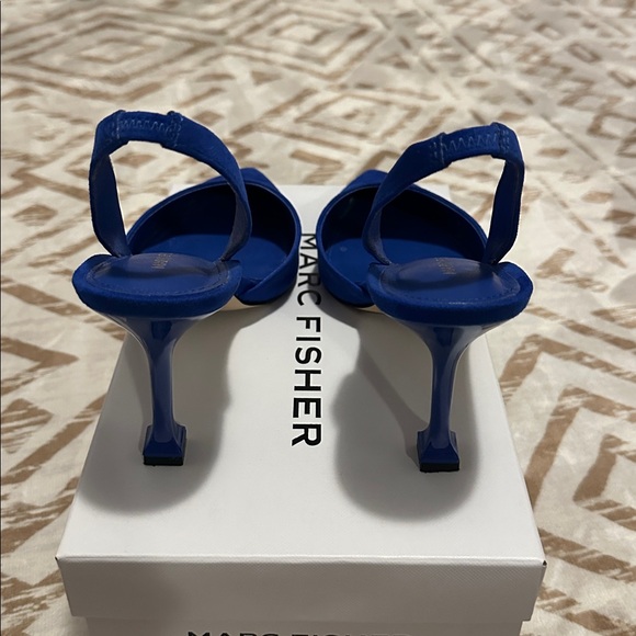 Marc Fisher Hadya Blue Suede Slingback Heels sz 8.5 - Picture 3 of 12